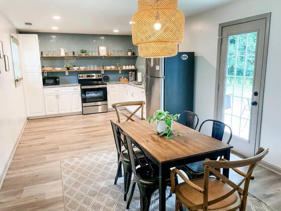 Blue Bungalow W/ Free Golf Cart 1/2 Mi From Square Covington Eksteriør bilde