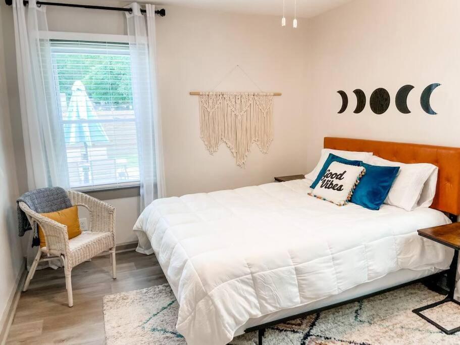 Blue Bungalow W/ Free Golf Cart 1/2 Mi From Square Covington Eksteriør bilde