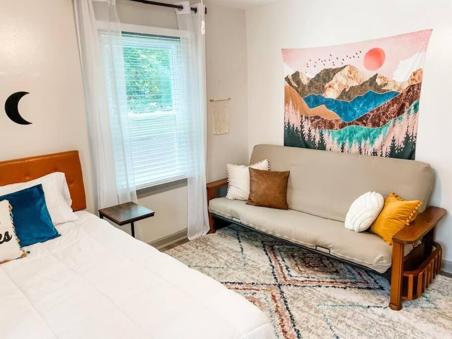 Blue Bungalow W/ Free Golf Cart 1/2 Mi From Square Covington Eksteriør bilde