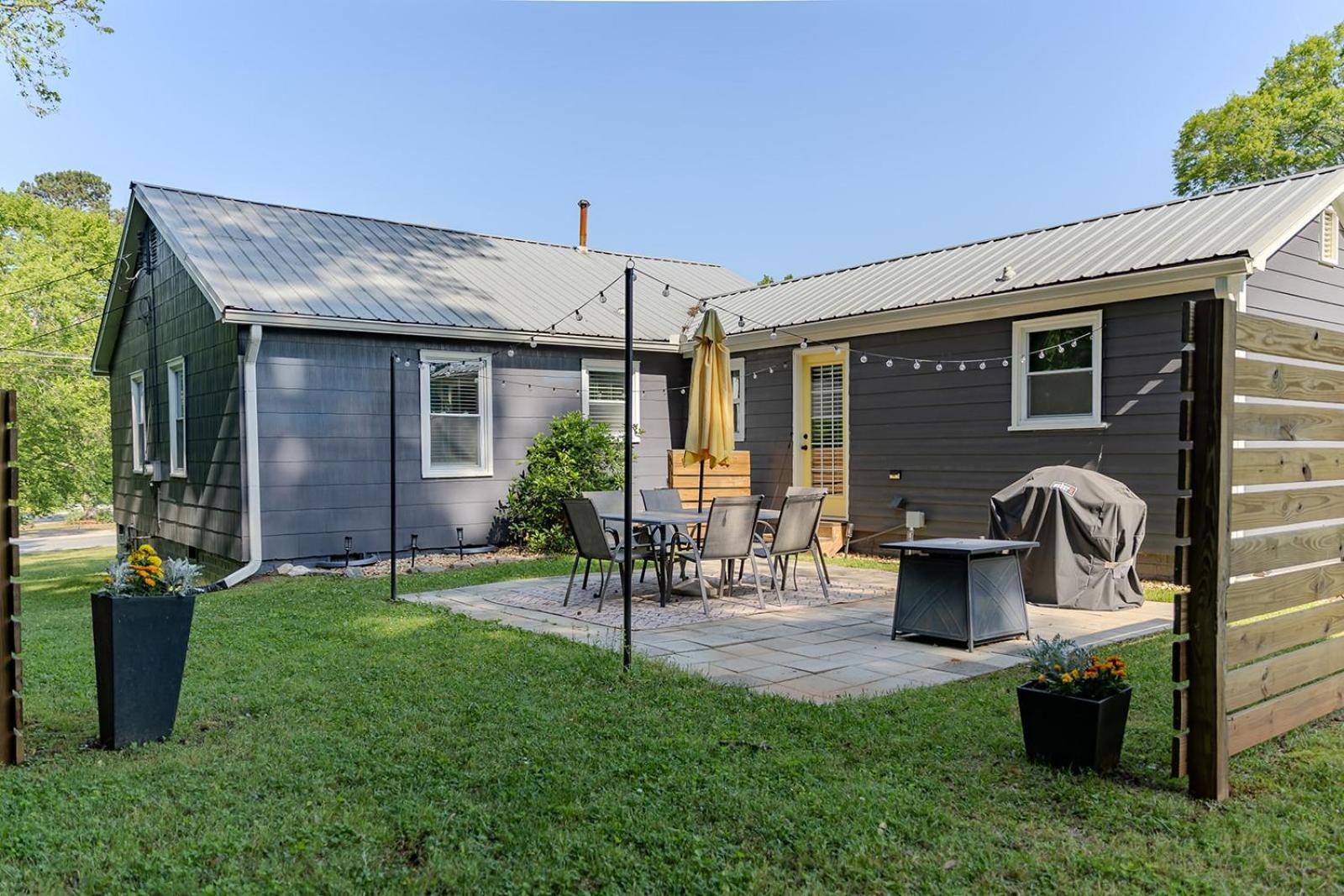 Blue Bungalow W/ Free Golf Cart 1/2 Mi From Square Covington Eksteriør bilde
