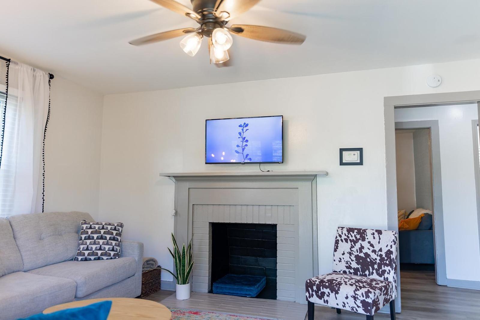 Blue Bungalow W/ Free Golf Cart 1/2 Mi From Square Covington Eksteriør bilde