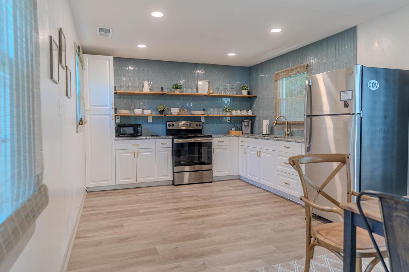 Blue Bungalow W/ Free Golf Cart 1/2 Mi From Square Covington Eksteriør bilde
